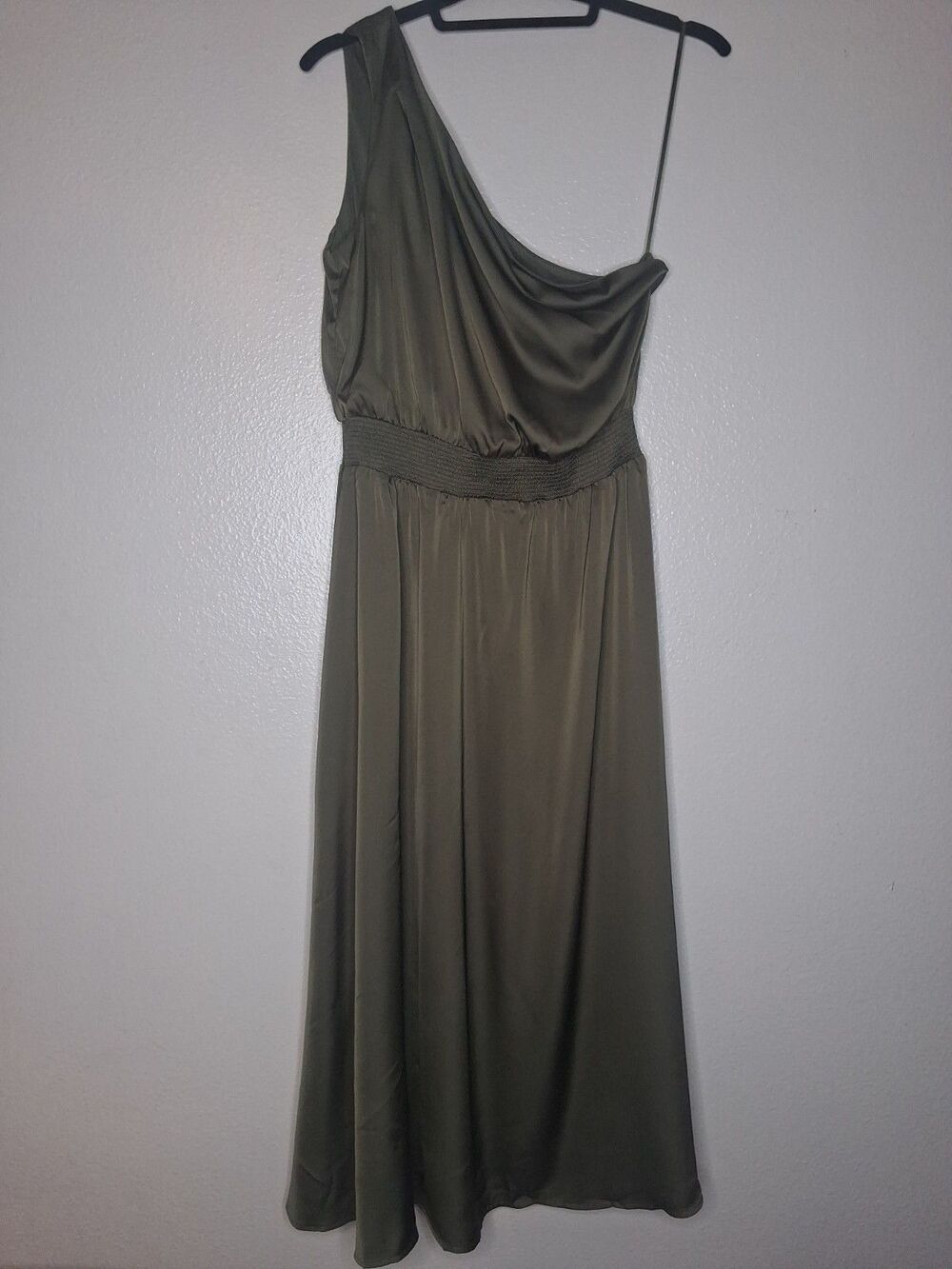 NWT Nicole Miller One Shoulder Midi Dress Satin Feel Olive Green Smocked Waist M